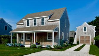 8 Sconset Avenue