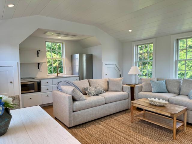 8 Sconset Avenue photo 30