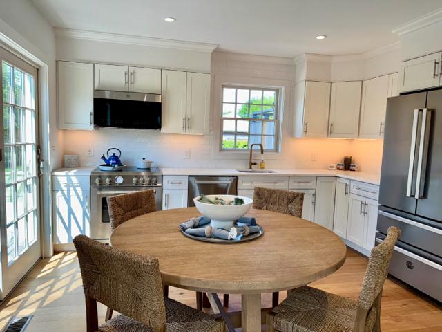 8 Sconset Avenue photo 10