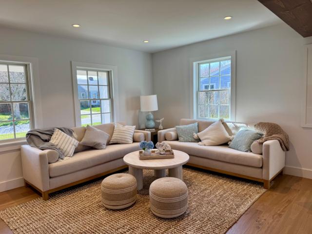 8 Sconset Avenue photo 11