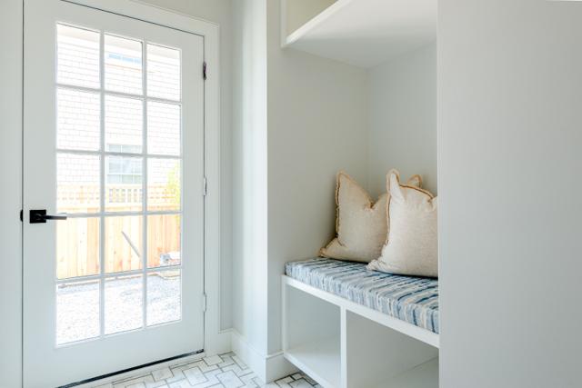 7 Bluet Court photo 5
