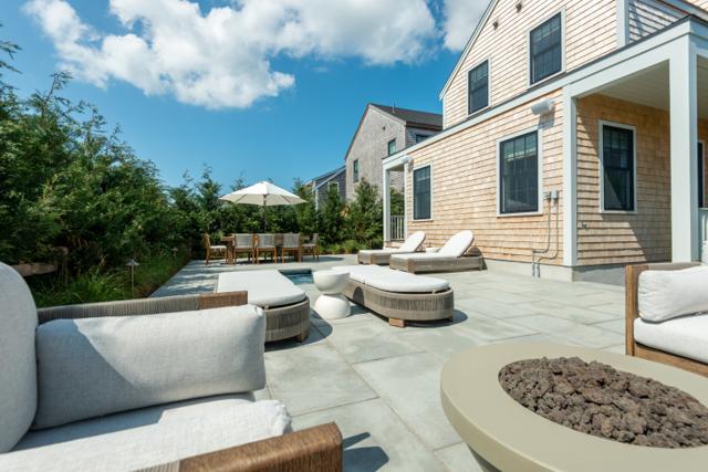 7 Bluet Court photo 51