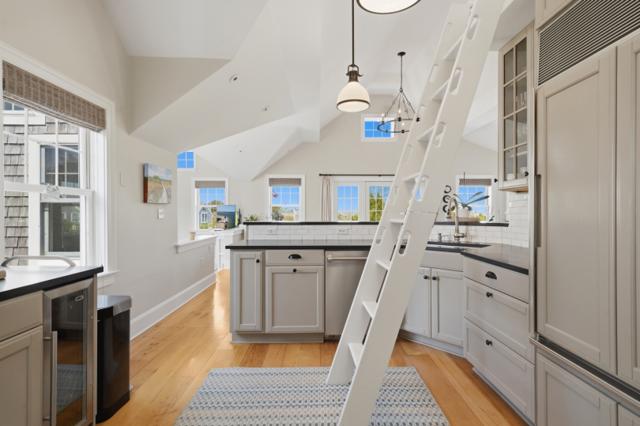 6 Sandwich Road photo 106