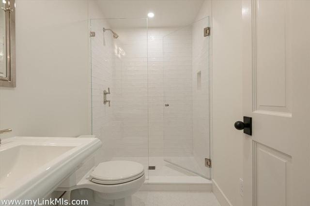 105 Low Beach Road photo 12