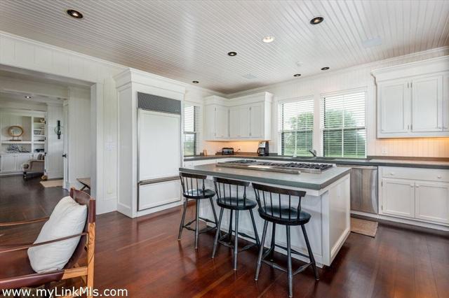 105 Low Beach Road photo 8