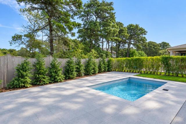 13 Fawn Lane photo 28