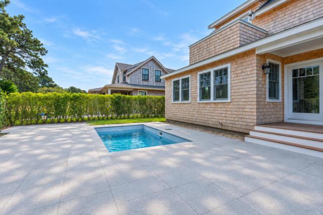 13 Fawn Lane photo 29