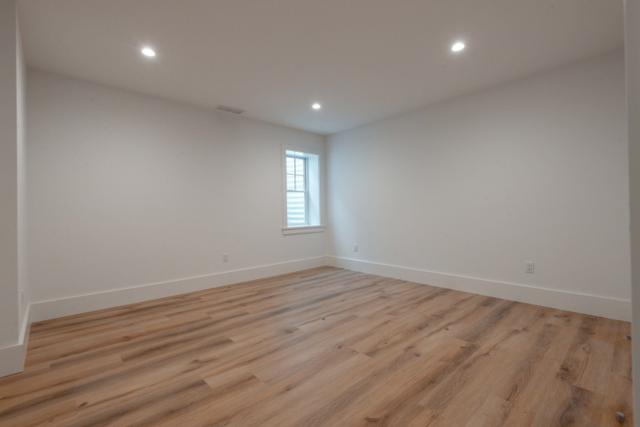 13 Fawn Lane photo 25