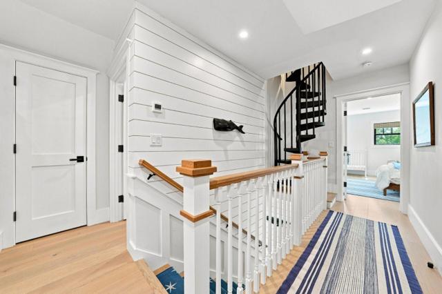 58 Walsh Street photo 31