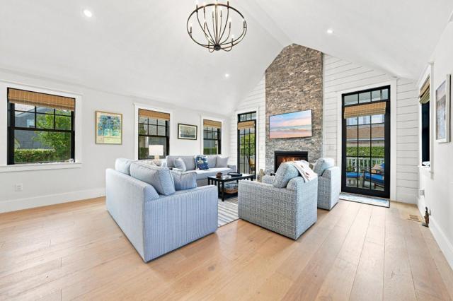58 Walsh Street photo 8
