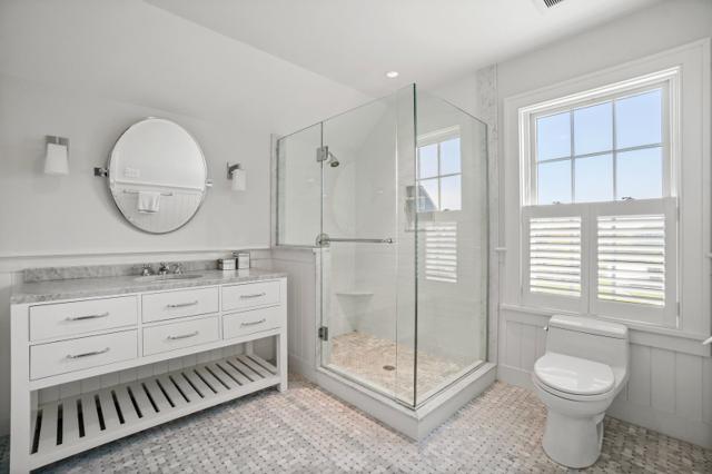 2 Marion Avenue photo 46