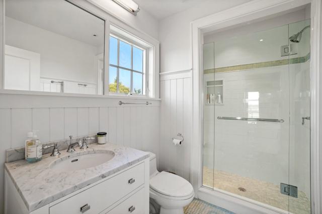 2 Marion Avenue photo 48