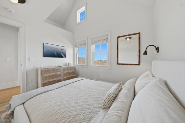 8 Sheep Pond Road photo 42
