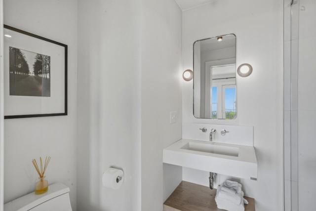 8 Sheep Pond Road photo 78