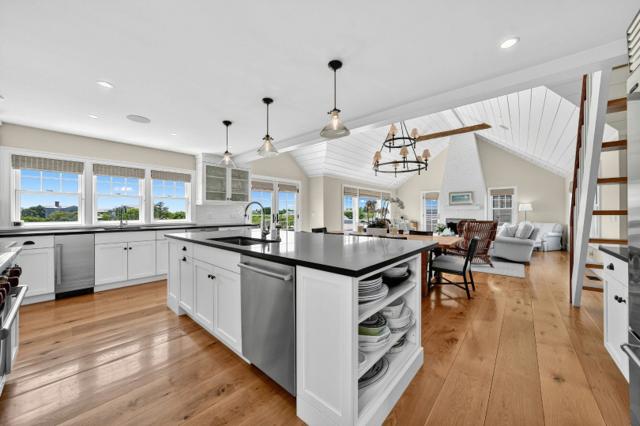 36 Warrens Landing Road photo 9