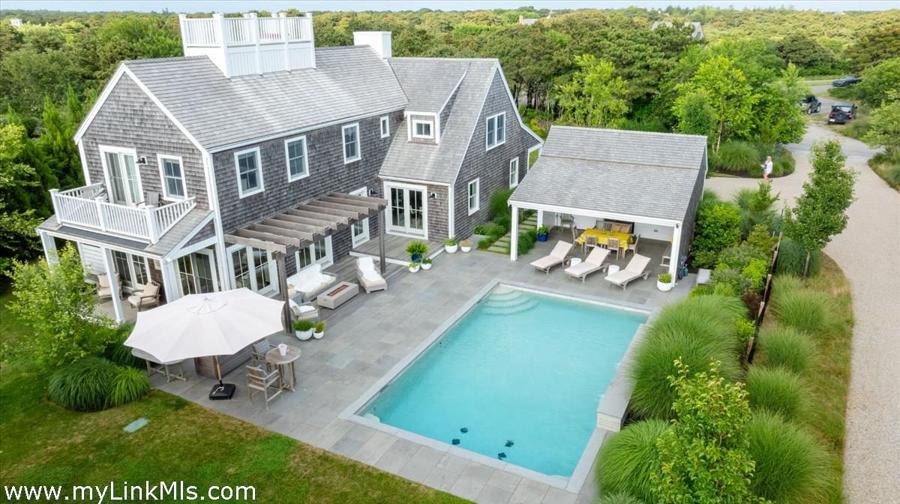 26 Pequot Street photo 1
