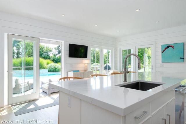 26 Pequot Street photo 8