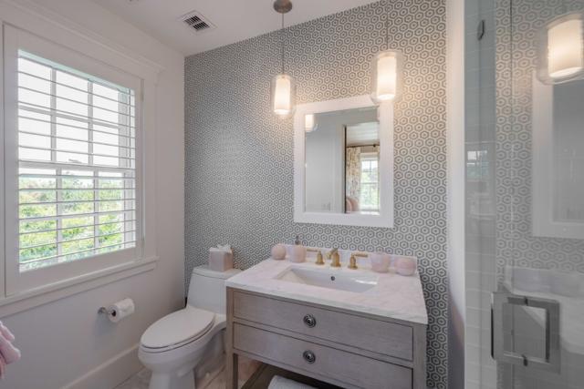 34 Brewster Road photo 26