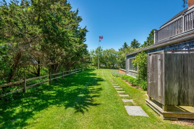 10 Farmview Drive photo 30
