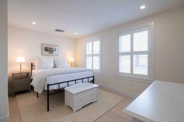 16 Walsh Street photo 22