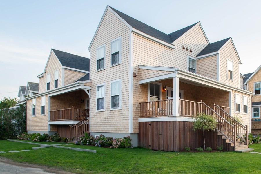 16 Walsh Street photo 1