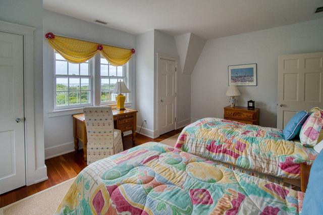 8 Monomoy Road photo 44