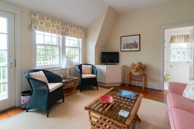 8 Monomoy Road photo 63