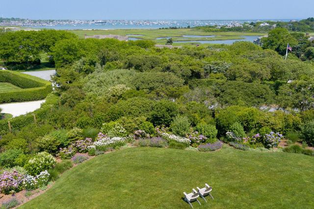 8 Monomoy Road photo 4