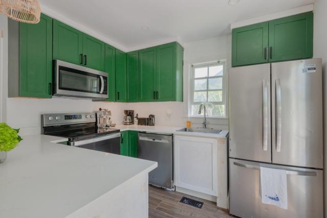 21A Pine Grove #2 photo 6
