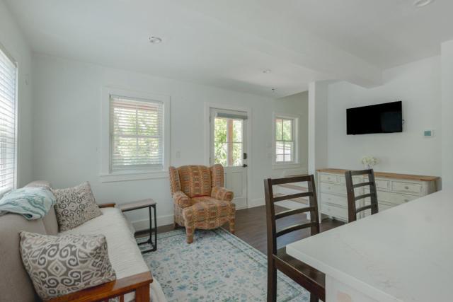 21A Pine Grove #2 photo 7