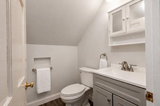 21A Pine Grove #2 photo 21