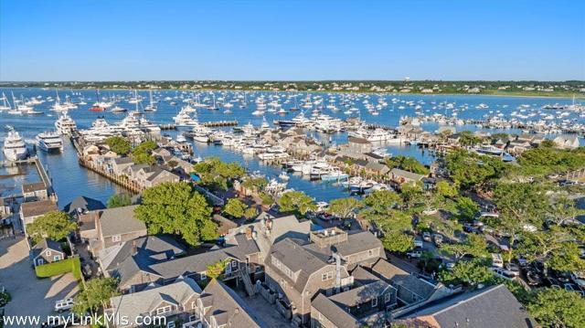 20 Straight Wharf #B photo 18