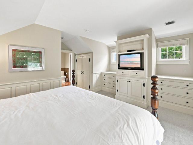 44 & 44B Pine Street photo 21