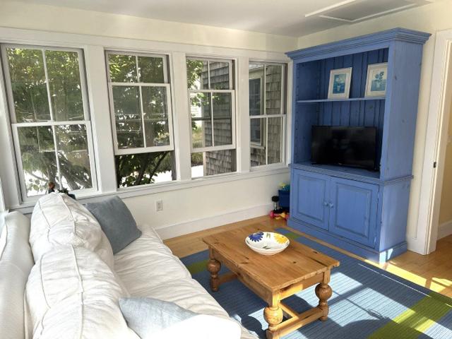 6 Thistle Way photo 17