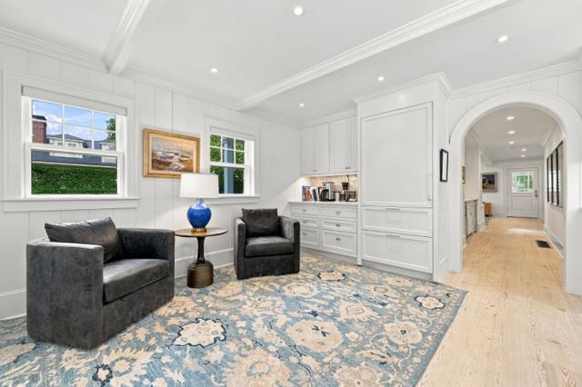 2 Brocks Court photo 21