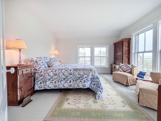 34 Hulbert Avenue photo 19