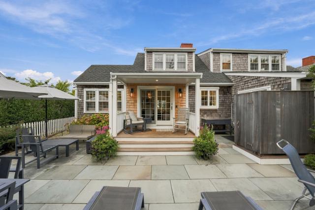 37 Washaman Avenue photo 5