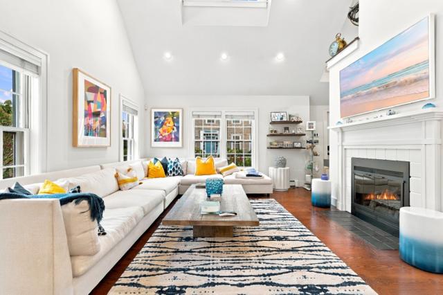 37 Washaman Avenue photo 9