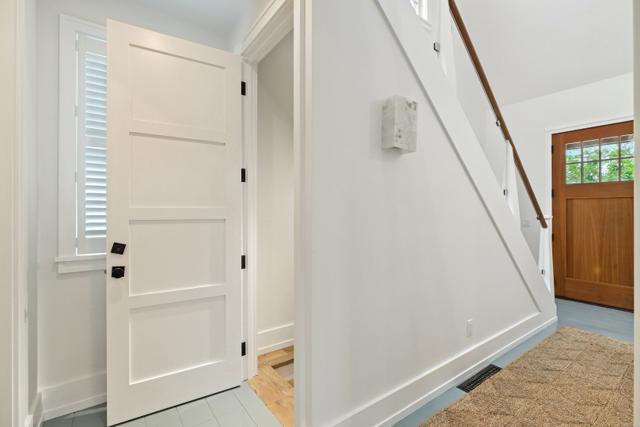 33.5 Vesper Lane photo 16